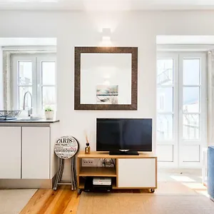 https://santana-apartment-by-sublime-houses.hotels-lisbon-portugal.com